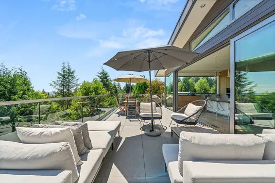 98 Bonnymuir Drive, West Vancouver For Sale - image 12