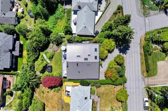 98 Bonnymuir Drive, West Vancouver For Sale - image 27
