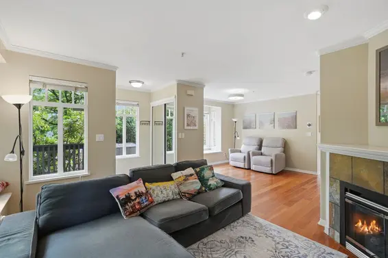 203 West 6th Street, North Vancouver For Sale - image 4