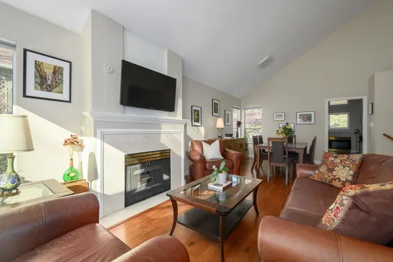 29 4055 Indian River Drive, North Vancouver For Sale - image 2