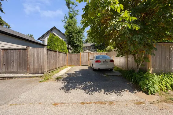 457 West 23rd Street, North Vancouver For Sale - image 32
