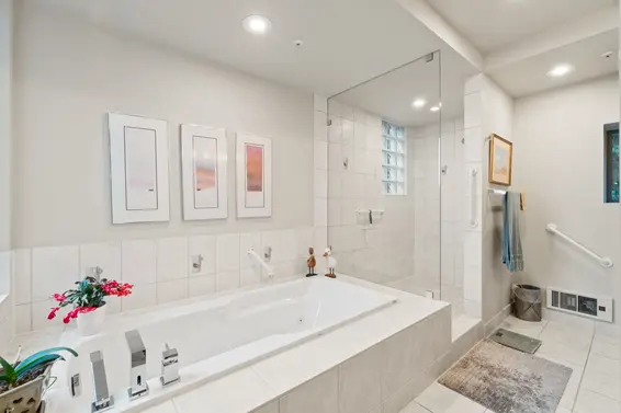 201 3105 Deer Ridge Drive, West Vancouver For Sale - image 17