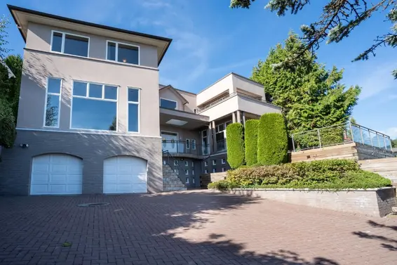 1437 Bramwell Road, West Vancouver For Sale - image 2