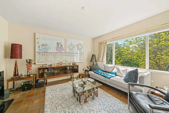 2270 Gordon Avenue, West Vancouver For Sale - image 10