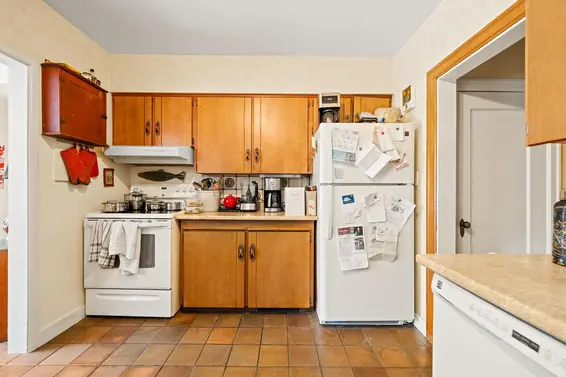 2270 Gordon Avenue, West Vancouver For Sale - image 5