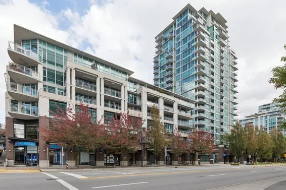 PH 601 100 East Esplanade, North Vancouver