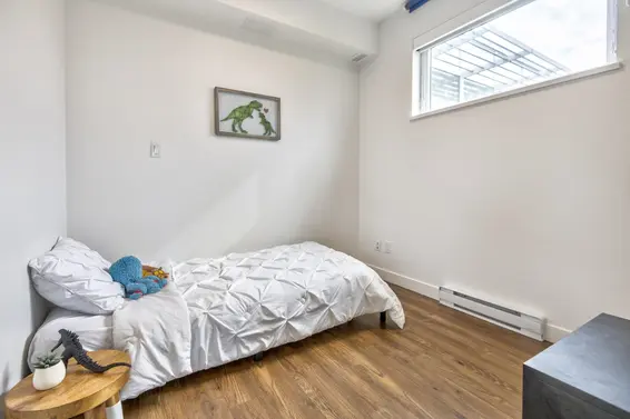 402 1061 Marine Drive, North Vancouver For Sale - image 24