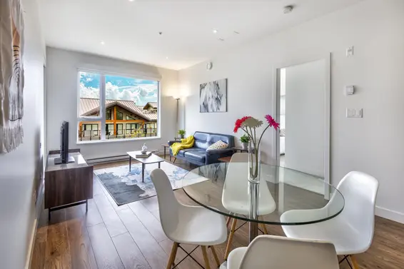 402 1061 Marine Drive, North Vancouver For Sale - image 9