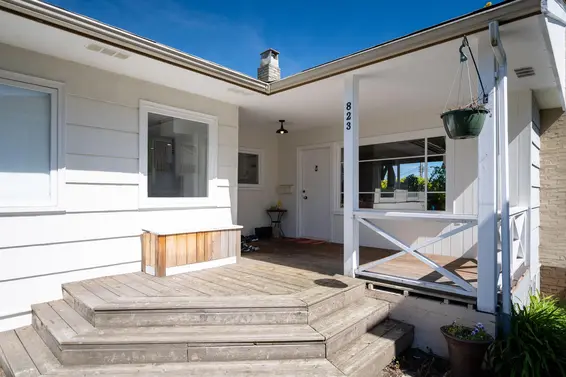 823 Calverhall Street, North Vancouver For Sale - image 2