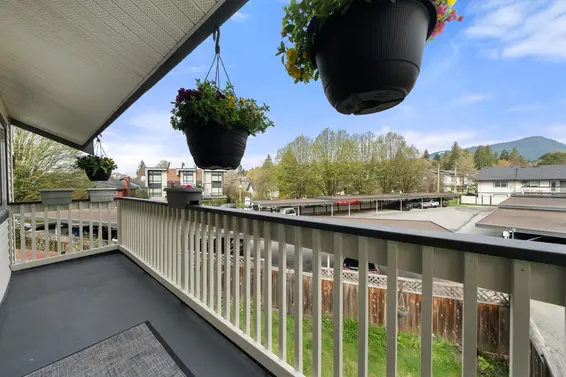 15 834 Premier Street, North Vancouver For Sale - image 12