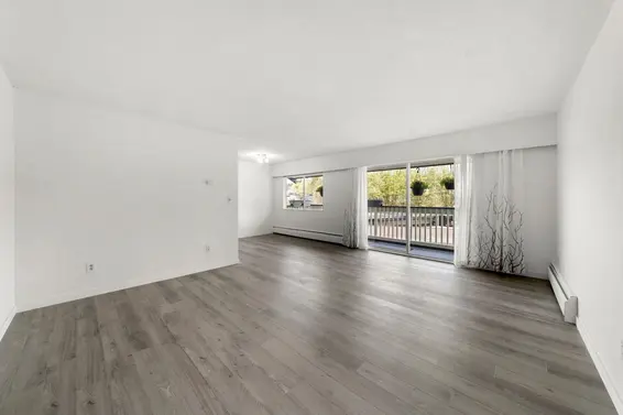 15 834 Premier Street, North Vancouver For Sale - image 14