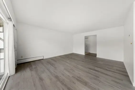 15 834 Premier Street, North Vancouver For Sale - image 15