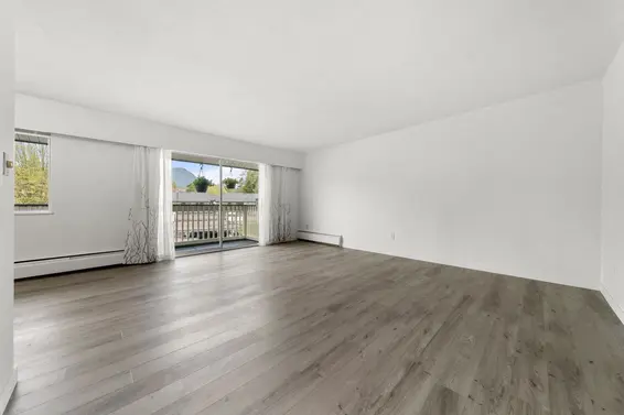 15 834 Premier Street, North Vancouver For Sale - image 16