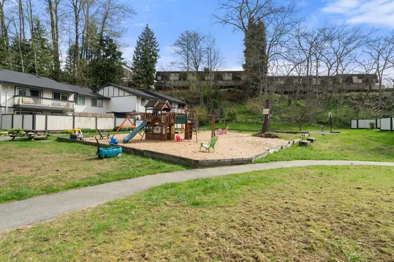 15 834 Premier Street, North Vancouver For Sale - image 26
