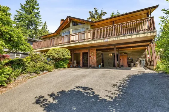 2582 Shelley Road, North Vancouver