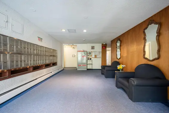 113 135 West 21st Street, North Vancouver For Sale - image 3
