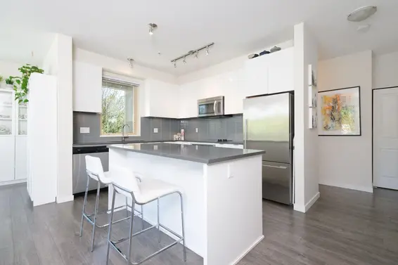 219 2665 Mountain Highway, Vancouver For Sale - image 3