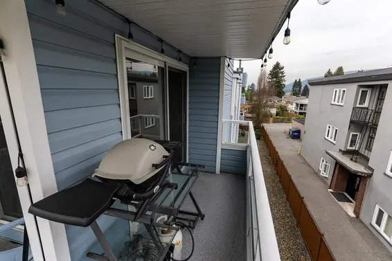 303 2615 Lonsdale Avenue, North Vancouver For Sale - image 16