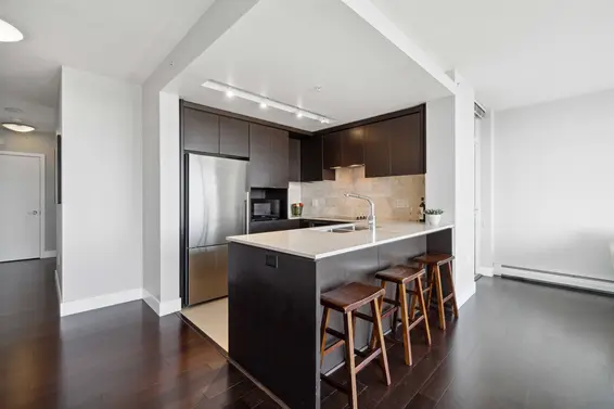 901 1320 Chesterfield Avenue, North Vancouver For Sale - image 10