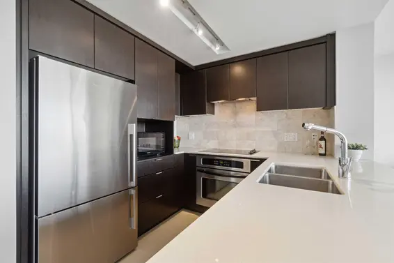 901 1320 Chesterfield Avenue, North Vancouver For Sale - image 11