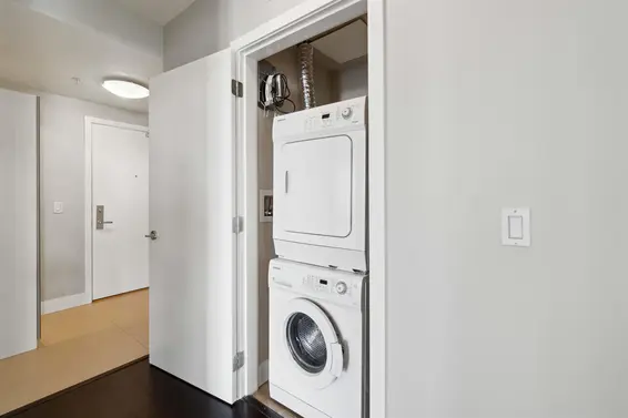 901 1320 Chesterfield Avenue, North Vancouver For Sale - image 25