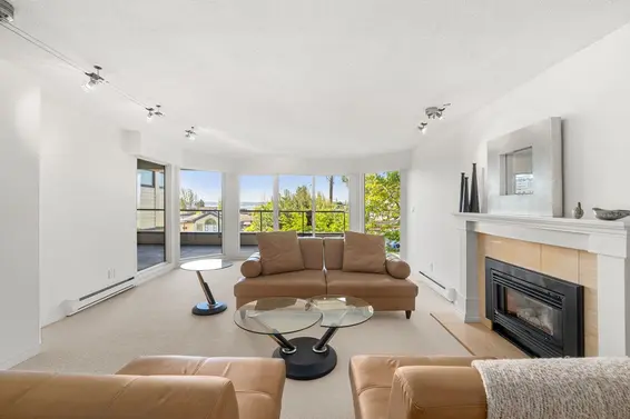 201 2408 Haywood Avenue, West Vancouver For Sale - image 2