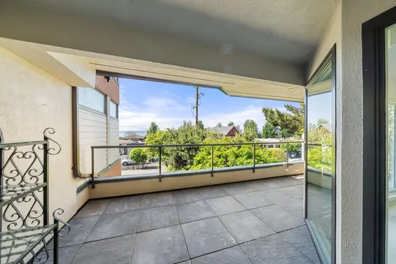 201 2408 Haywood Avenue, West Vancouver For Sale - image 20