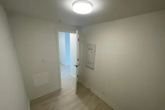 1604 1401 Hunter Street, North Vancouver For Sale - image 16