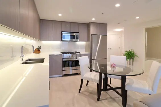 1604 1401 Hunter Street, North Vancouver For Sale - image 4