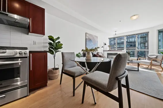 409 122 East 3rd Street, North Vancouver For Sale - image 14