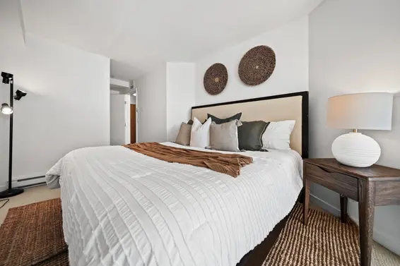 409 122 East 3rd Street, North Vancouver For Sale - image 21