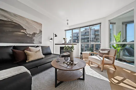 409 122 East 3rd Street, North Vancouver For Sale - image 7