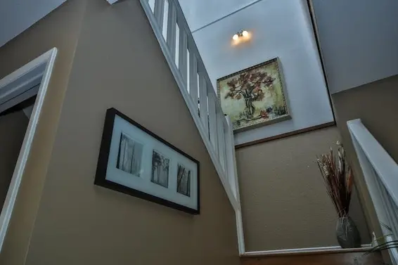 1147 Montroyal Boulevard, North Vancouver For Sale - image 11