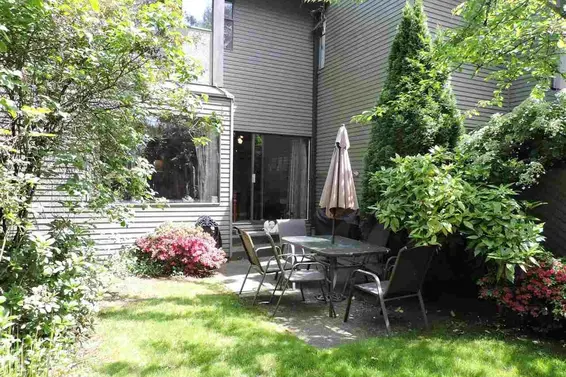 1147 Montroyal Boulevard, North Vancouver For Sale - image 2