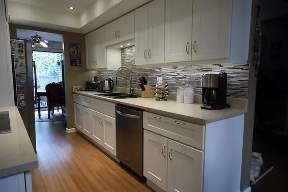 1147 Montroyal Boulevard, North Vancouver For Sale - image 5