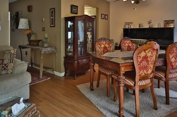 1147 Montroyal Boulevard, North Vancouver For Sale - image 9