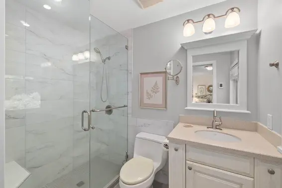 946 Beaumont Drive, North Vancouver For Sale - image 21
