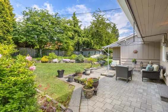 946 Beaumont Drive, North Vancouver For Sale - image 30