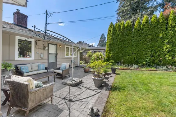 946 Beaumont Drive, North Vancouver For Sale - image 31