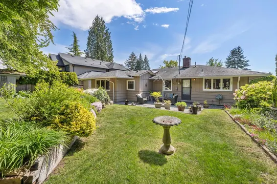 946 Beaumont Drive, North Vancouver For Sale - image 32