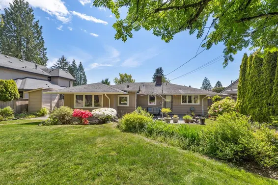 946 Beaumont Drive, North Vancouver For Sale - image 33