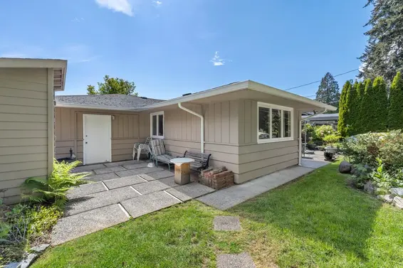 946 Beaumont Drive, North Vancouver For Sale - image 35