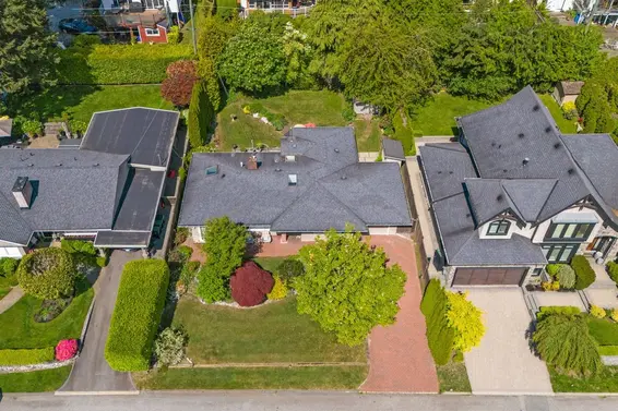 946 Beaumont Drive, North Vancouver For Sale - image 37