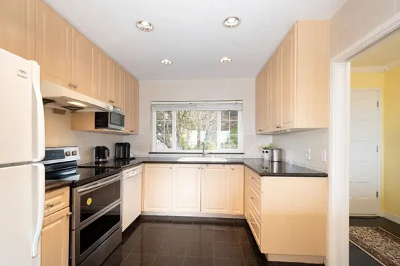 647 Blueridge Avenue, North Vancouver For Sale - image 14