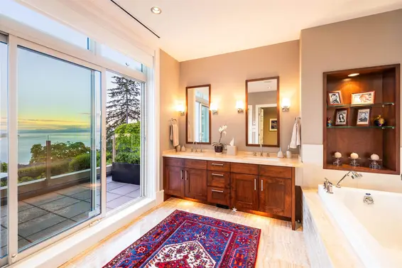 101 2535 Garden Court, West Vancouver For Sale - image 22