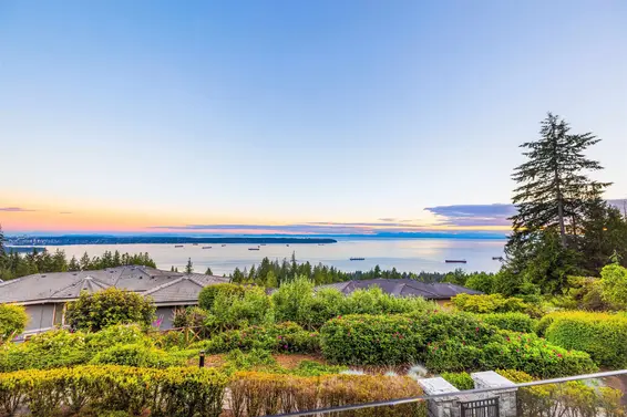 101 2535 Garden Court, West Vancouver For Sale - image 3