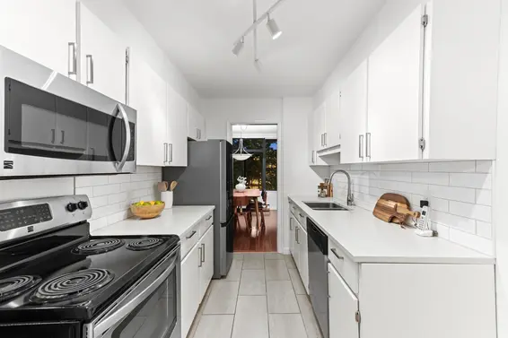 704 1480 Duchess Avenue, West Vancouver For Sale - image 15