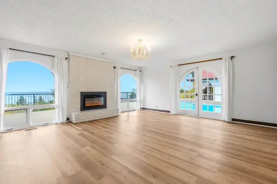 1355 Tyrol Road, West Vancouver For Sale - image 10