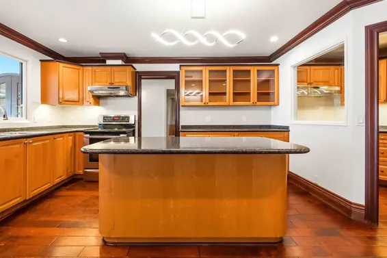 1355 Tyrol Road, West Vancouver For Sale - image 18