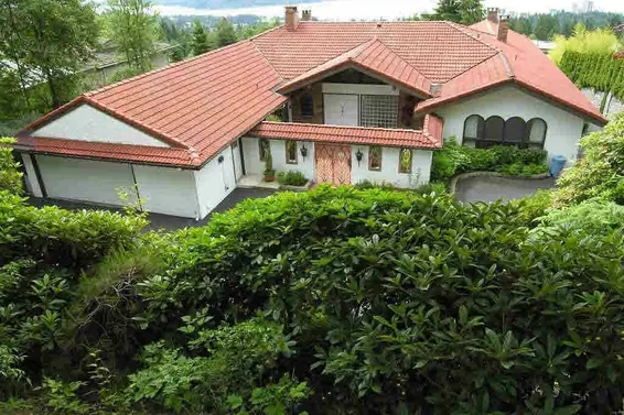 1355 Tyrol Road, West Vancouver For Sale - image 3